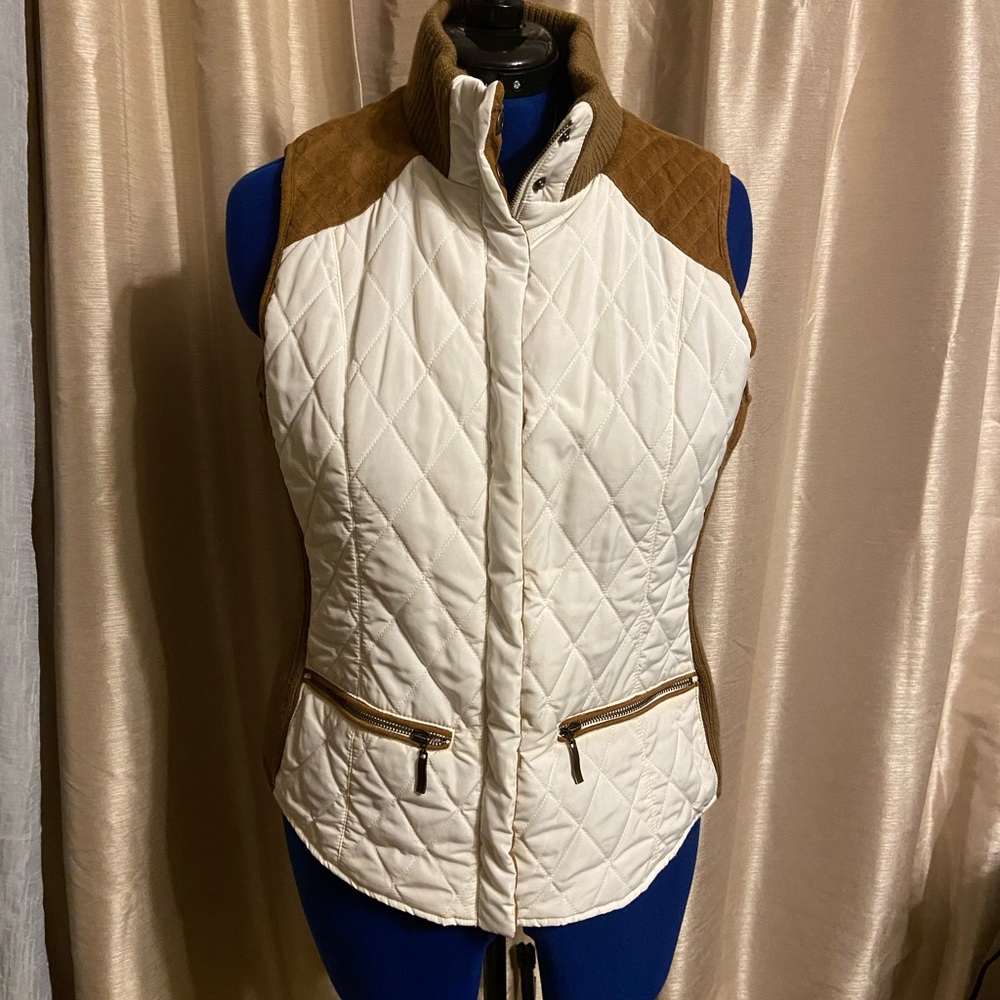 ✨Free Gift w/Purchase✨ Montanaco Quilted Vest